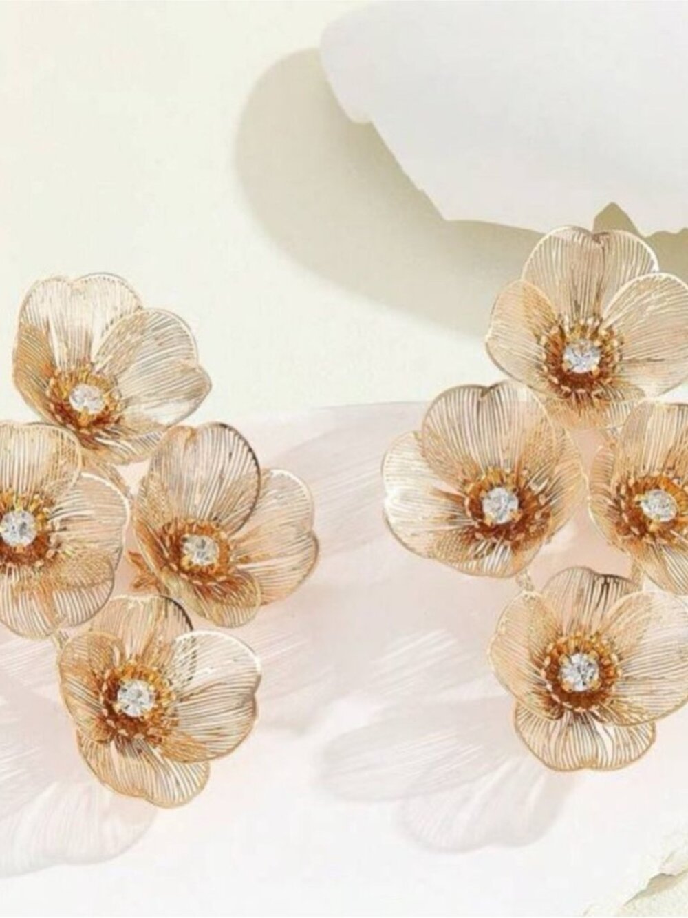 Statement flower earrings M323